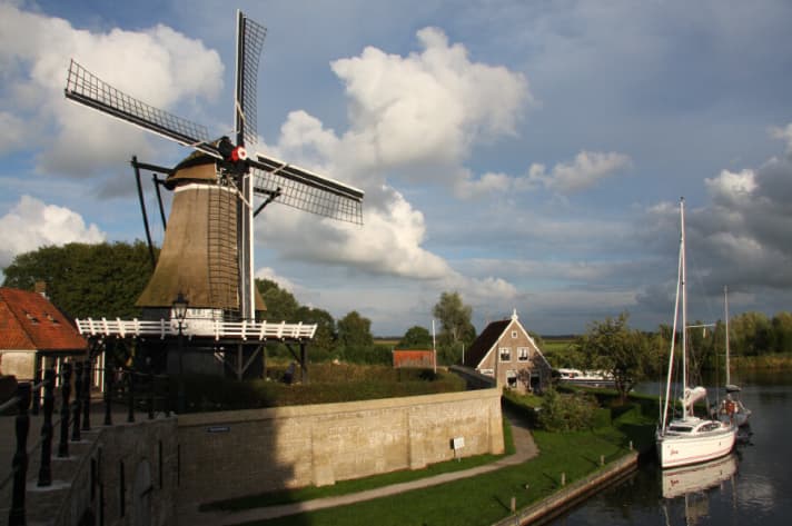   Wie tief ist es vor der Mühle in Sloten? Die App gibt Auskunft