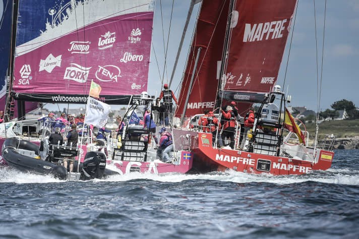   The collision at the first turning mark between the women's team SAC and Team Mapfre caused a hole in the hull of the Spanish boat. However, skipper Martinez gave the all-clear: "It will be repaired by tomorrow."