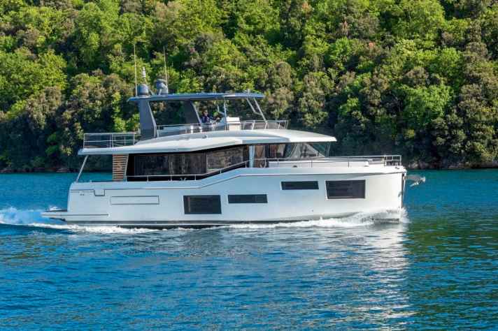Beneteau Grand Trawler 63