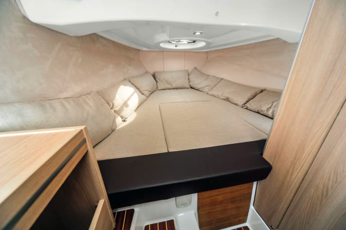 Cranchi Endurance 27