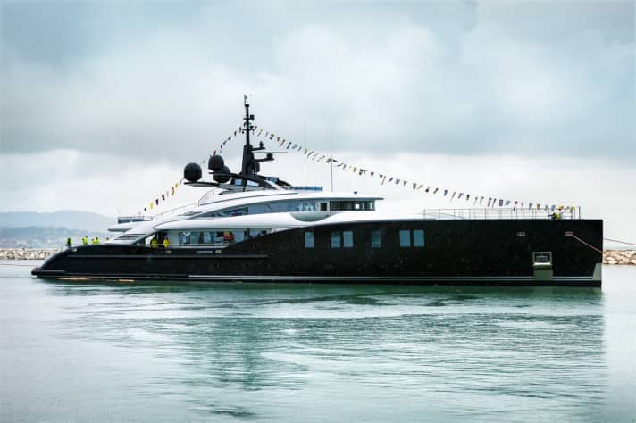 66-metre flagship "H". | "H".