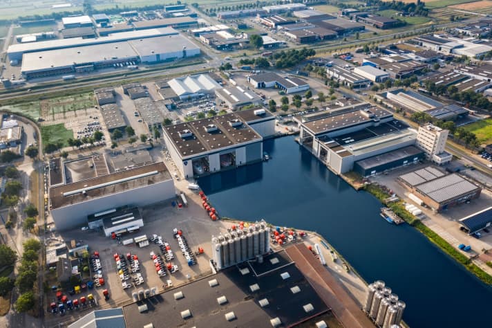 Shipyard site in Oss: Heesen Yachts has nine halls. | n.