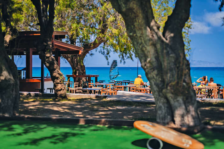 Die Windsurfstation
 in Theologos ist
 300 Meter vom
 LOGOS Beach 
Village entfernt.