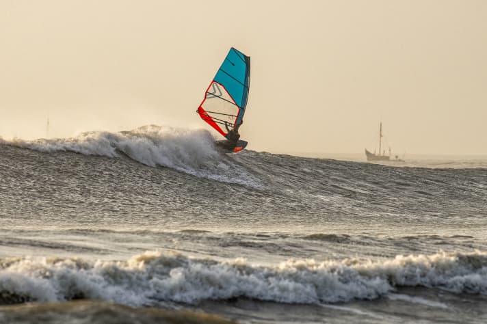 Pauline Katz surfed to second place at the IWT Pacasmayo/Peru in 2023