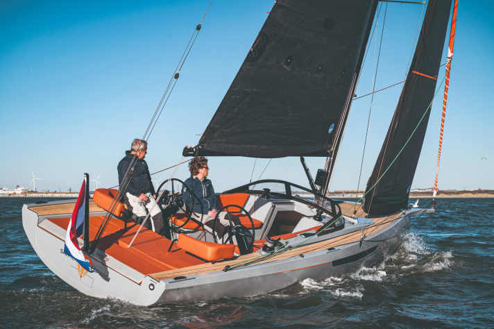 yacht/100235927_cafde8bd349c9d59e6c542960733749d