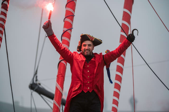   Damien Seguin in an unforgettable scene at his Vendée Globe premiere