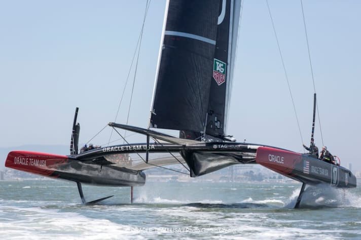   Voyage inaugural de "USA 17 #2