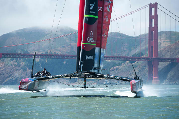   Kiwi power in front of the Golden Gate. Even if the cash should be tight, they are the favoured challengers