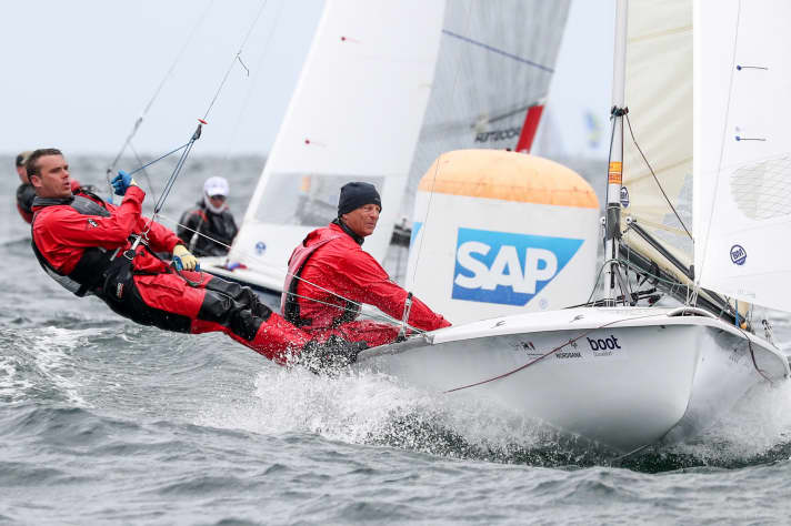   Wolfgang Hunger kämpft bei der 125. Kieler Woche mit Holger Jess um seinen 22. Titel