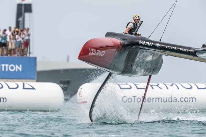   Assicurarsi il punto di bonus per la 35a partita di Coppa: l'Oracle Team USA di Larry Ellison