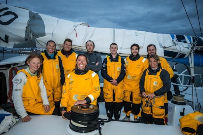   Il team Turn the Tide on Plastic di Dee Caffari si è piazzato al quarto posto nel prologo