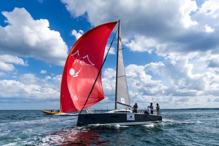   Testée sous le drapeau allemand : la L30 lors d'un coup d'essai