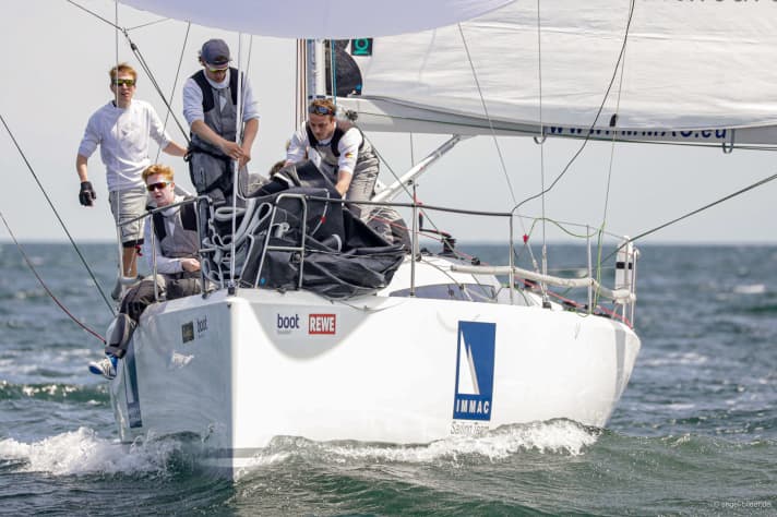   In rotta per vincere la Kieler Woche: "Immac-Fram" con l'equipaggio guidato da Kai Mares