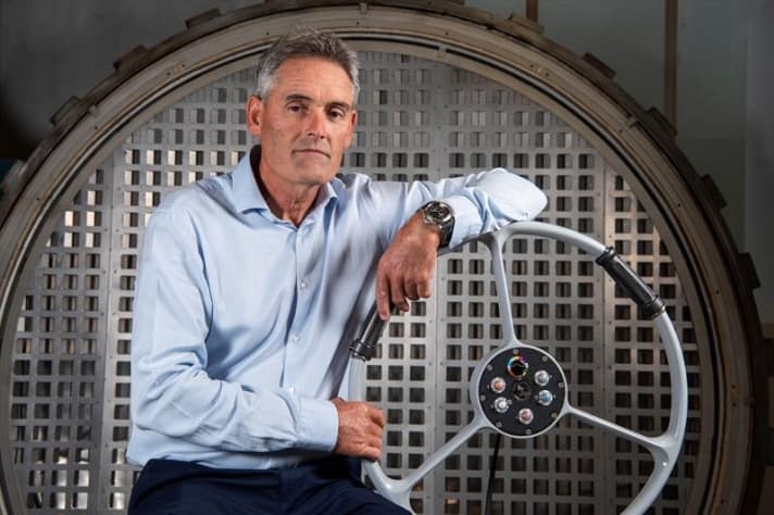 Un altro colpo riuscito per il cinque volte vincitore dell'America's Cup, campione olimpico di Finn e padre della SailGP Sir Russell Coutts: un flirt con Hollywood degno di essere pubblicizzato.