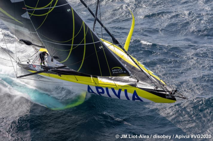   Un projectile imposant : "Apivia" de Charlie Dalin