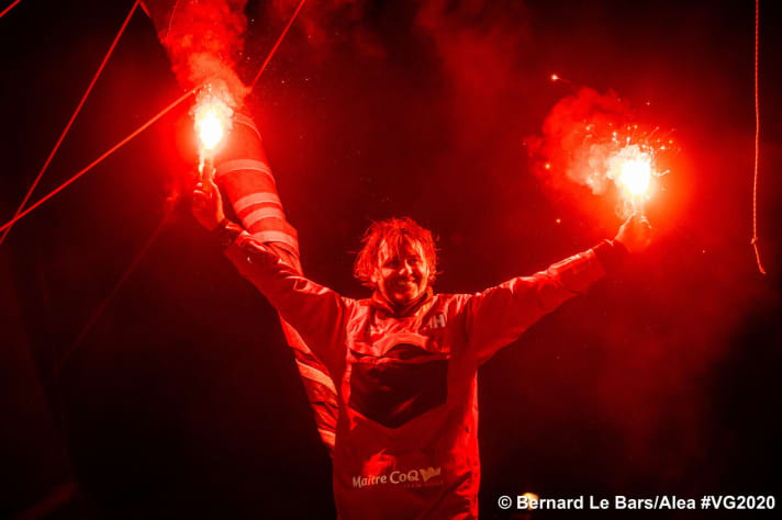   Triumph for someone who had to abandon his first Vendée Globe summit attempt in the seventh edition in the Bay of Biscay, but persevered and built up his own company along the way: winner Yannick Bestaven