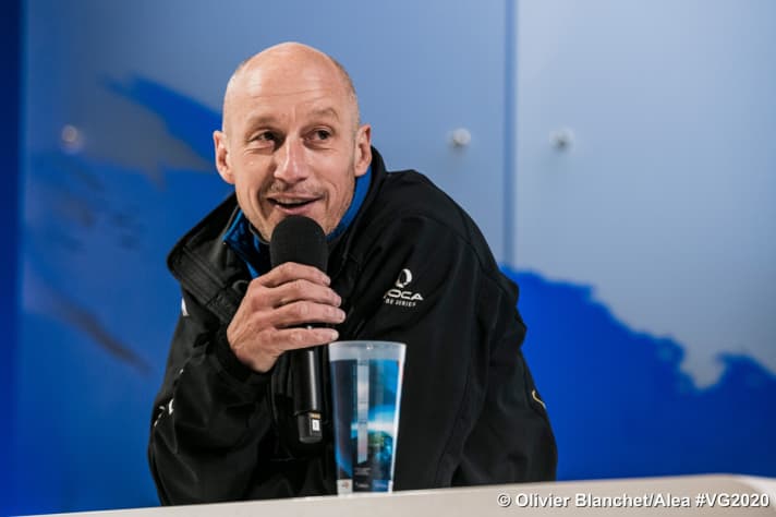   "L'Occitane en Provence" skipper Armel Tripon: also a good ambassador for the Vendée Globe on the microphone
