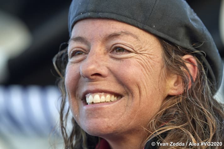   Arrivati: Alexia Barrier si gode l'esultanza di questa domenica mattina