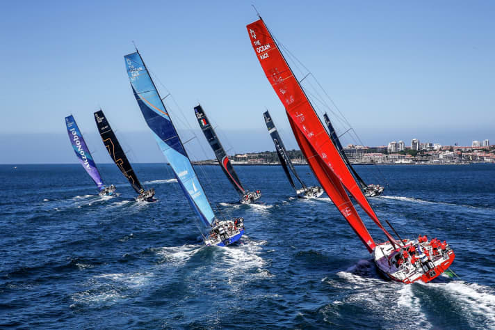   Coastal race in dream conditions: once from Cascais to Lisbon and back