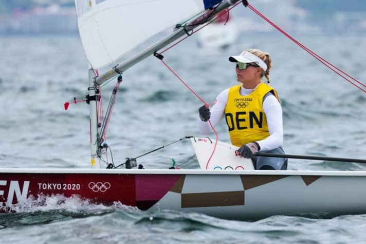   Erlebte nach bislang herausragend gesegelter olympischer Serie einen Albtraumtag in der Sagami-Bucht: Laser-Radial-Weltmeisterin Anne-Marie Rindom