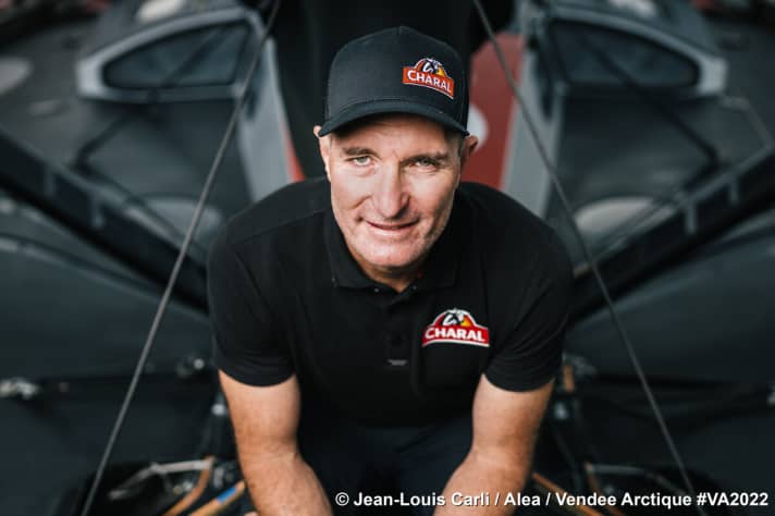   Hat die Vendée-Arctique-Premiere 2020 gewonnen und jagt aktuell als Zweiter Spitzenreiter Charlie Dalin: "Charal"-Skipper Jérémie Beyou