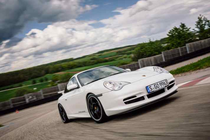 2019_08_Por_996-2_GT3_03