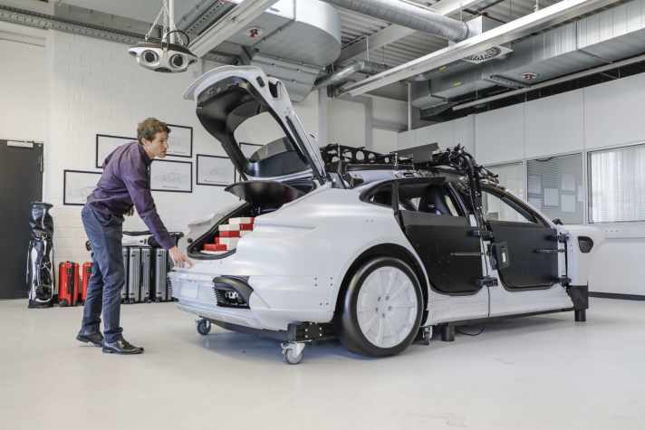 2021_02_Porsche-Taycan-Cross-Turismo-6