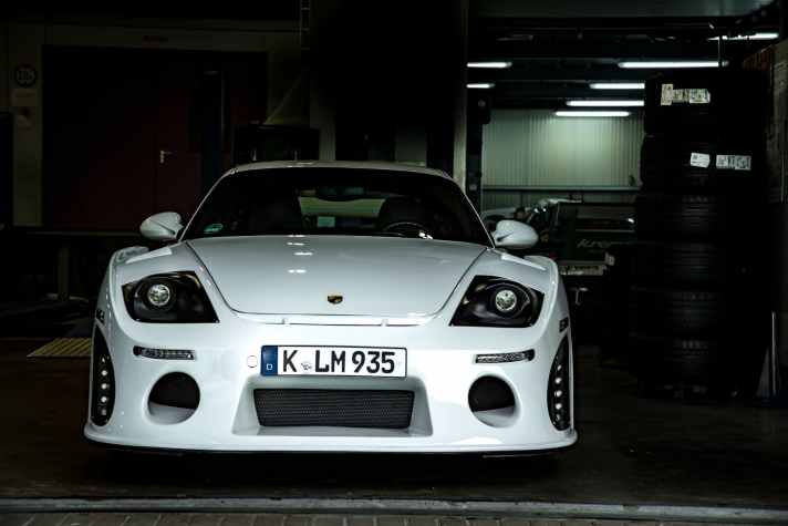 2021_04_Kremer-997-K3R-Front