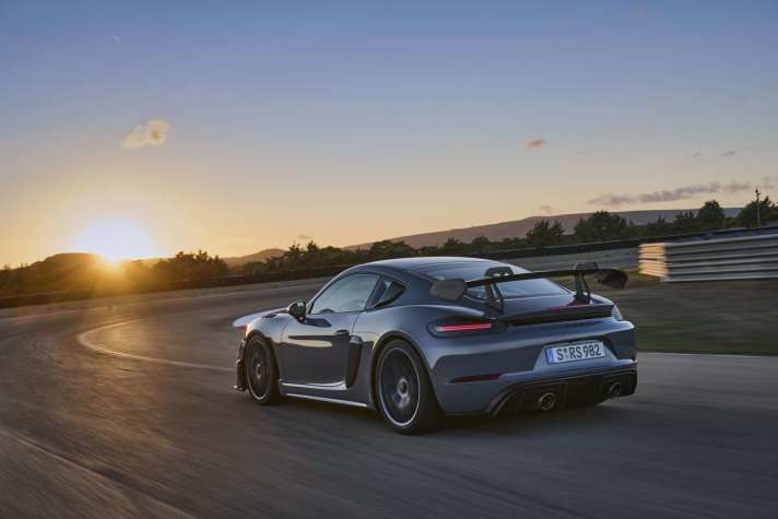 2021_11_718-Cayman-GT4-RS