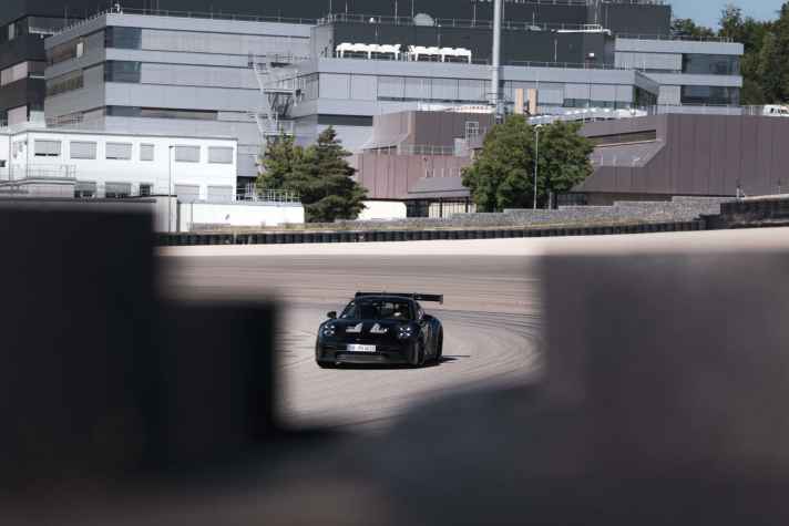 2022_07_Porsche-911-GT3-RS-2022-Weissach