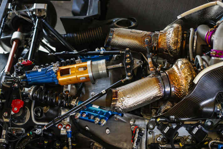 V8-Biturbomotor