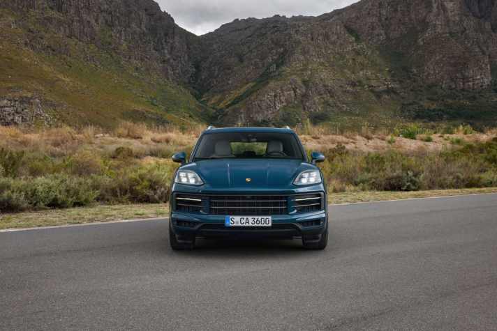 2023_04_Porsche-Cayenne-Coupe-2023-Front