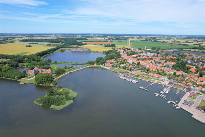 1. Nysted an der Südküste von Lolland. Von hier geht es zum Guldborgsund.