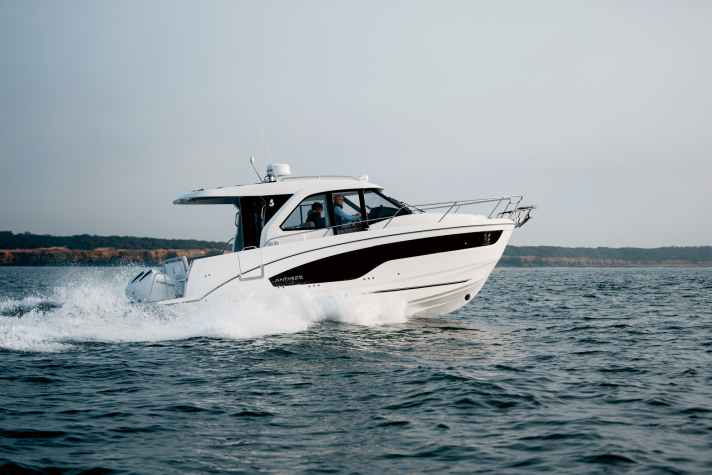 Beneteau Antares 9