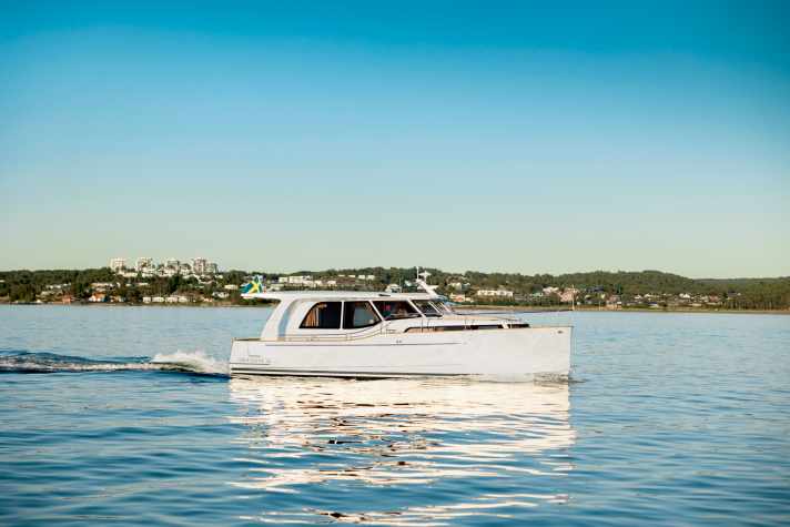 ​Greenline 33