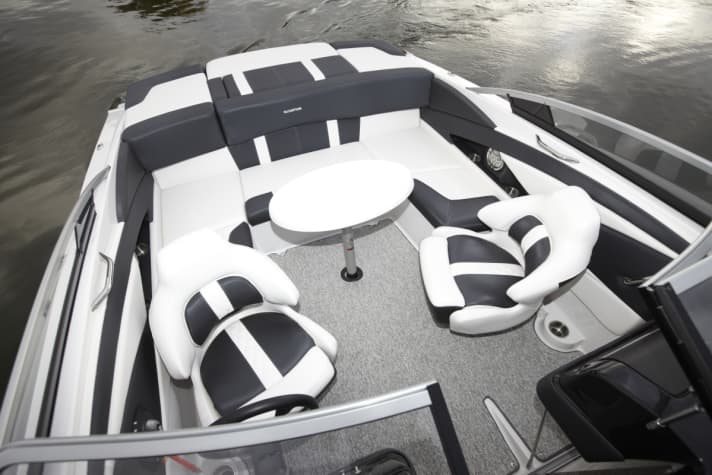 Glastron GT 229 | 29