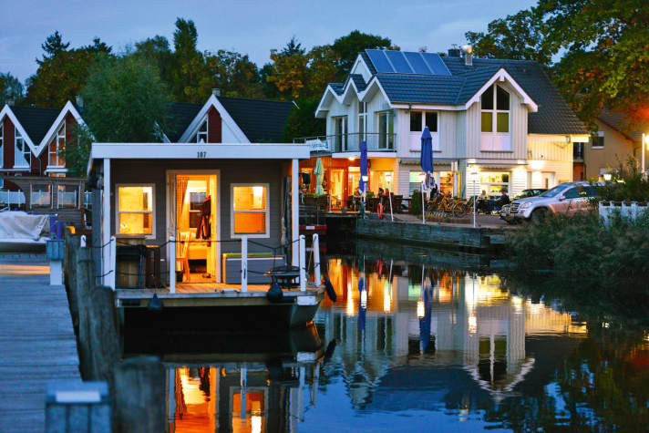   Dahme waterway and Starkow waters with the bungalow boat