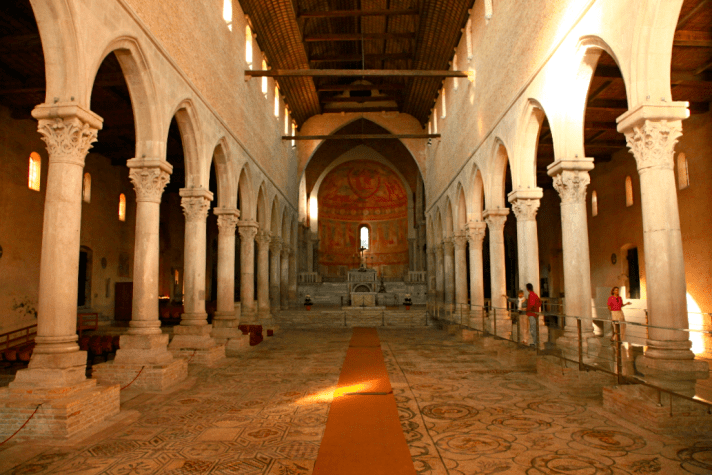   Travelling by charter houseboat on the lagoons of Marano and Grado.