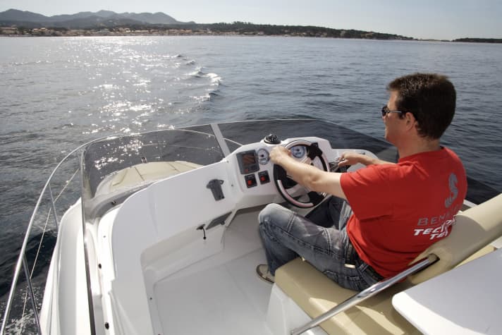 Bootstest Bénetéau Antares 32