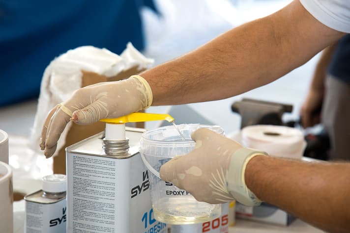 Anmischen von Epoxy 