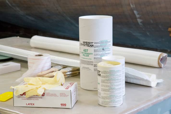 Verbrauchsmaterialen beim Arbeiten mit Epoxidharz 