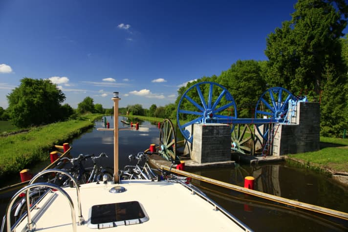   Photo impressions of the Oberland Canal.