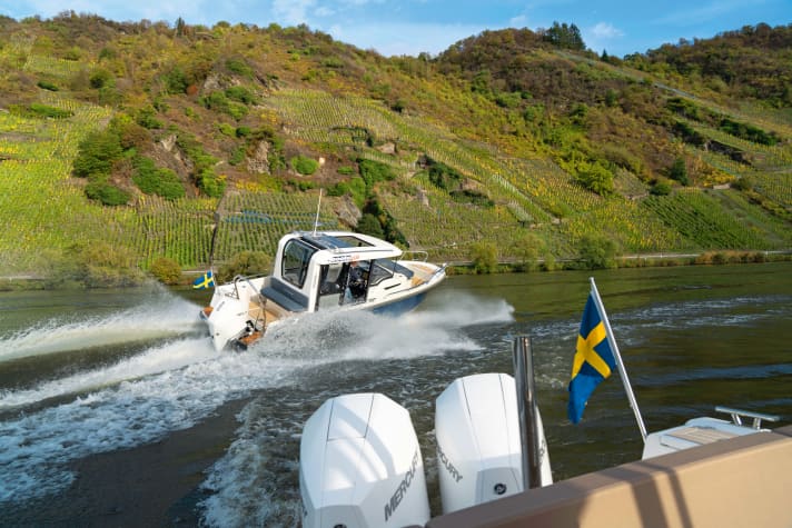 Turning at 30 knots, no problem for the Nimbus C8