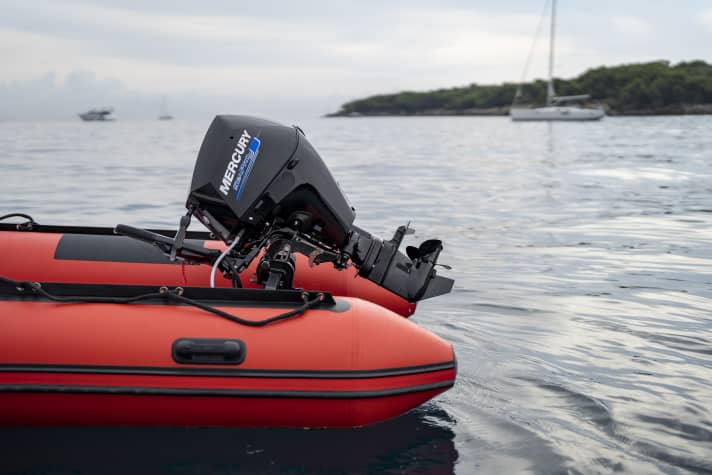 The new Mercury in the SeaPro version on an inflatable boat.