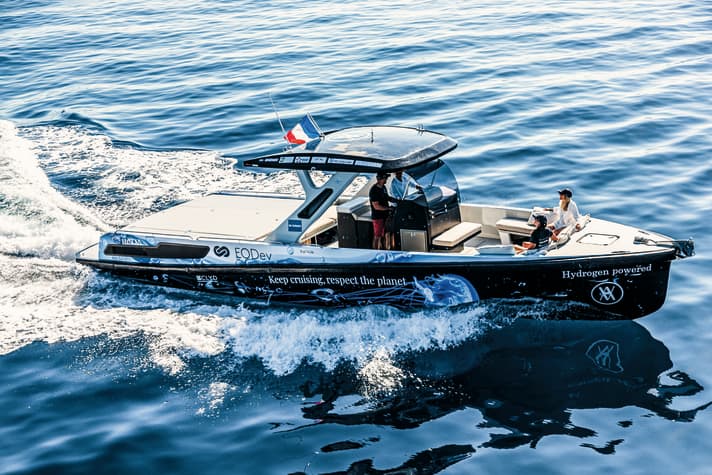 Wasserstoffboote: 80-Kilowatt-Brennstoffzelle und zwei E-Motoren bringen die Hynova 40 auf 26 Knoten