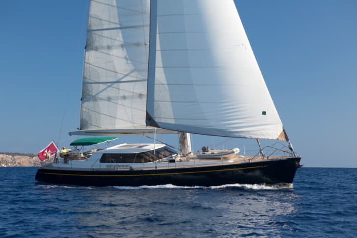 New CA: Jongert 2400M "Charisma Nova". On display at the Palma Superyacht Show. | how.