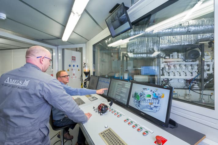 Together with MTU, Amels developed the first Tier III-compliant drive system. | m.