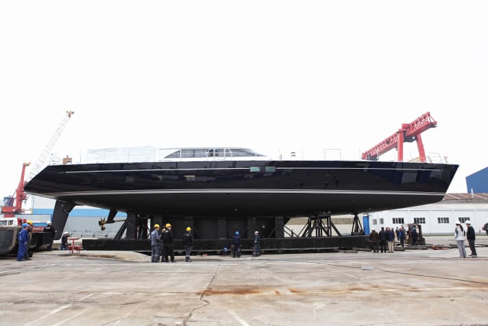 Perini Navi launches 40m-slup "State of Grace" | e"