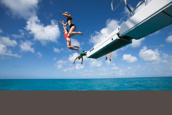 Yacht charter: holiday fun with friends and family. | e.