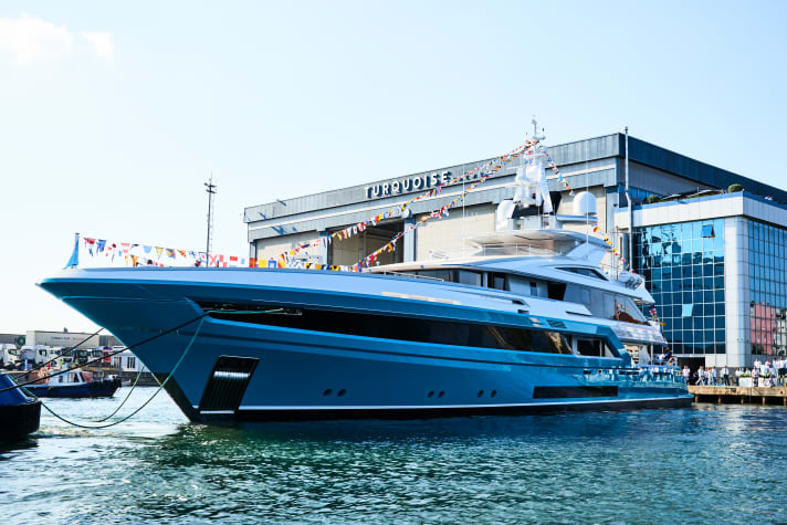 The launch celebrations for "Jewels" took place in Pendik.